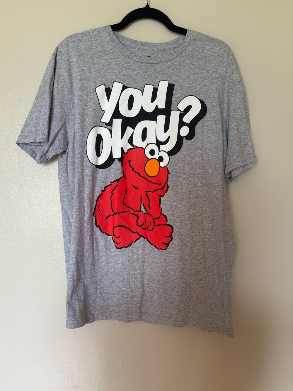 Sesame Street Men's Gray Tee with Red Elmo Graphic